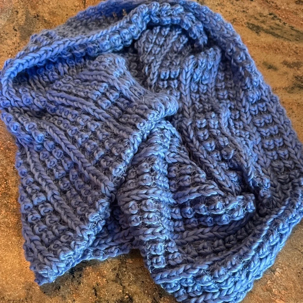 Cozy Blue Knit Scarf